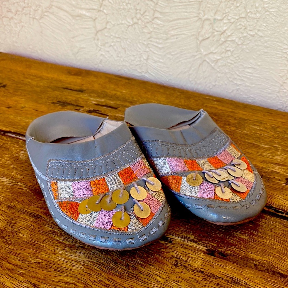 Toddler Slippers From Morocco! ✨ size 1.5